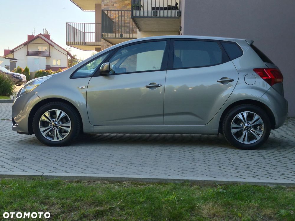 Kia Venga - 5