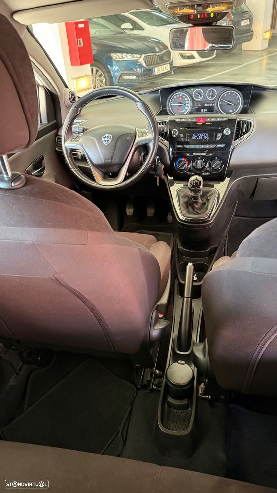 Lancia Ypsilon 1.2 S&S Urban - 14