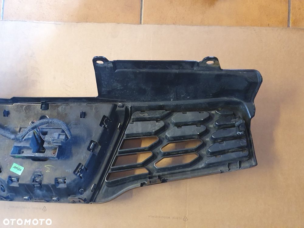 GRILL ATRAPA NISSAN QASHQAI J10 LIFT KAMERA - 7