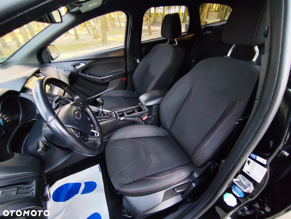 Ford Focus 2.0 TDCi ST-Line Black ASS - 35