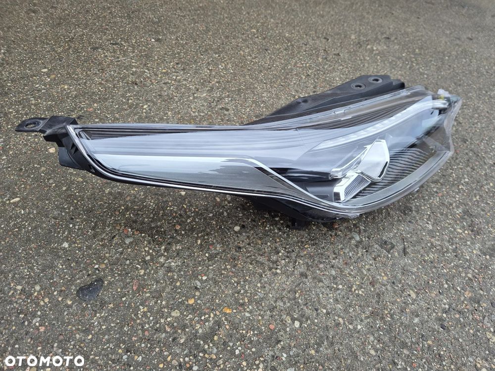 Kia XCeed 19- reflektor przedni prawy LED lampa X Ceed - 2