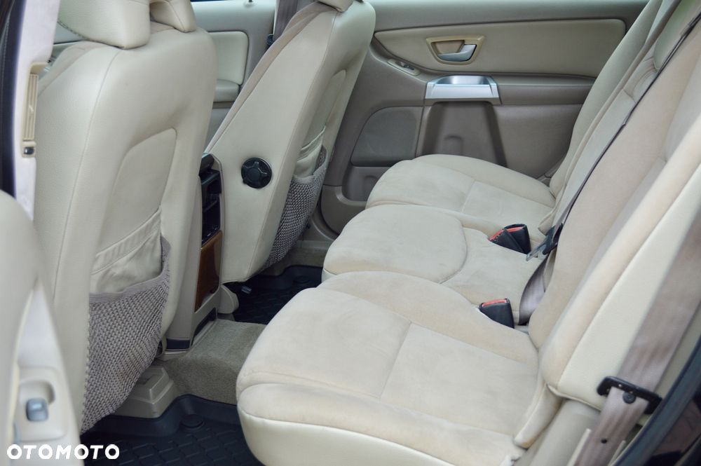 Volvo XC 90 2.4 D5 - 20
