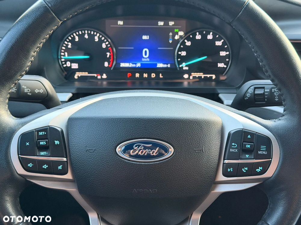 Ford Explorer - 8