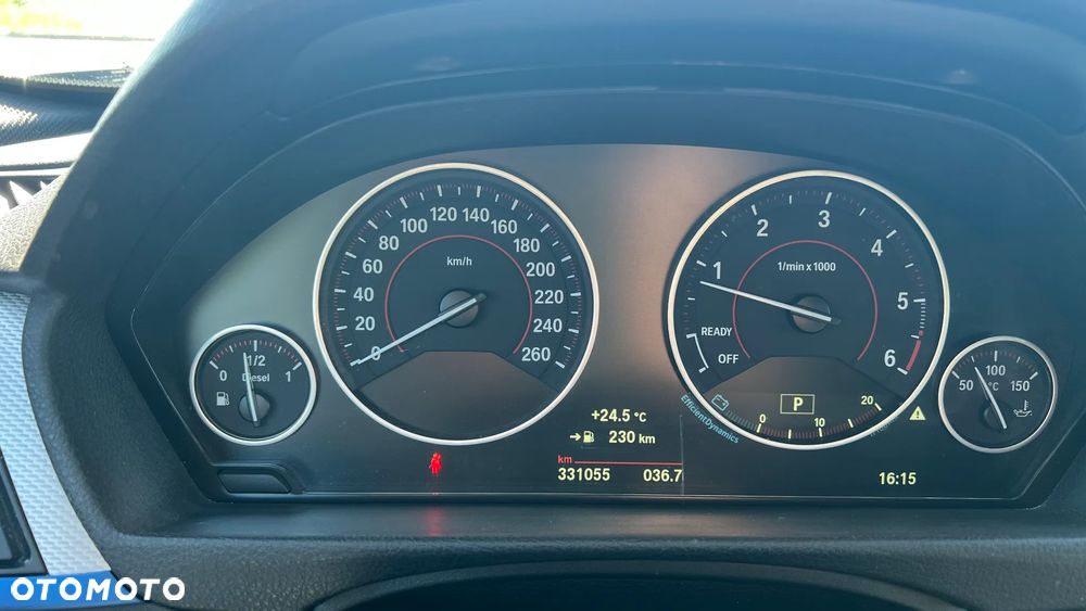BMW Seria 3 325d M Sport - 17