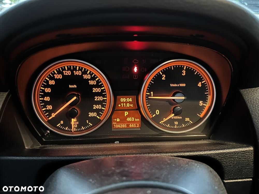 BMW X1 xDrive18d - 16