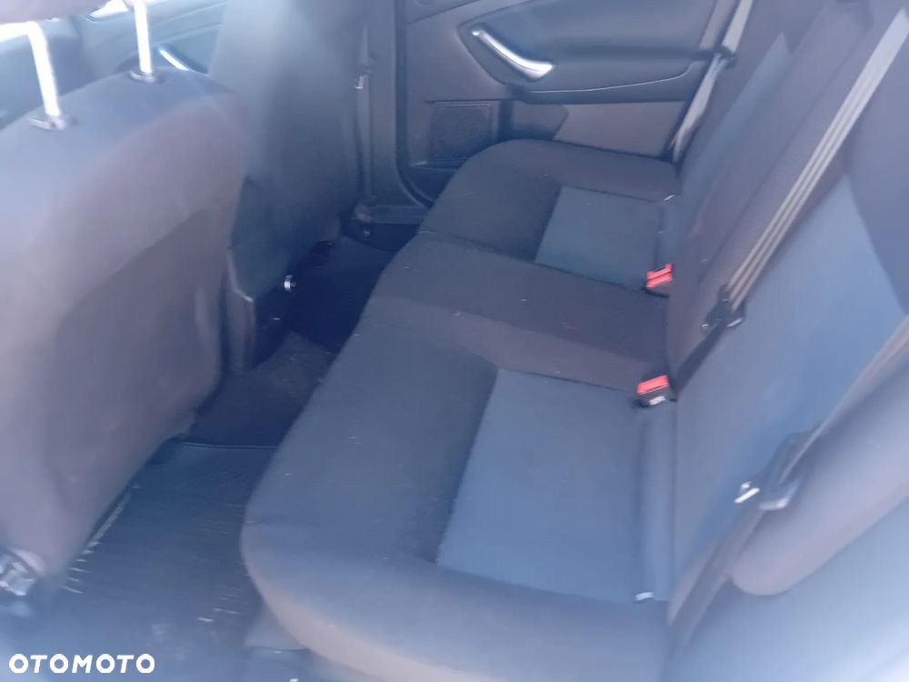 Ford Mondeo SW - 10