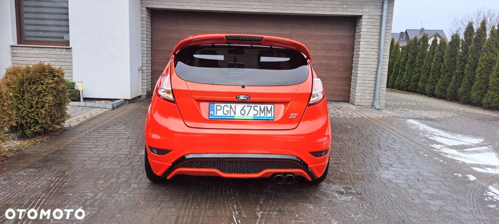 Ford Fiesta 1.6 EcoBoost ST - 5