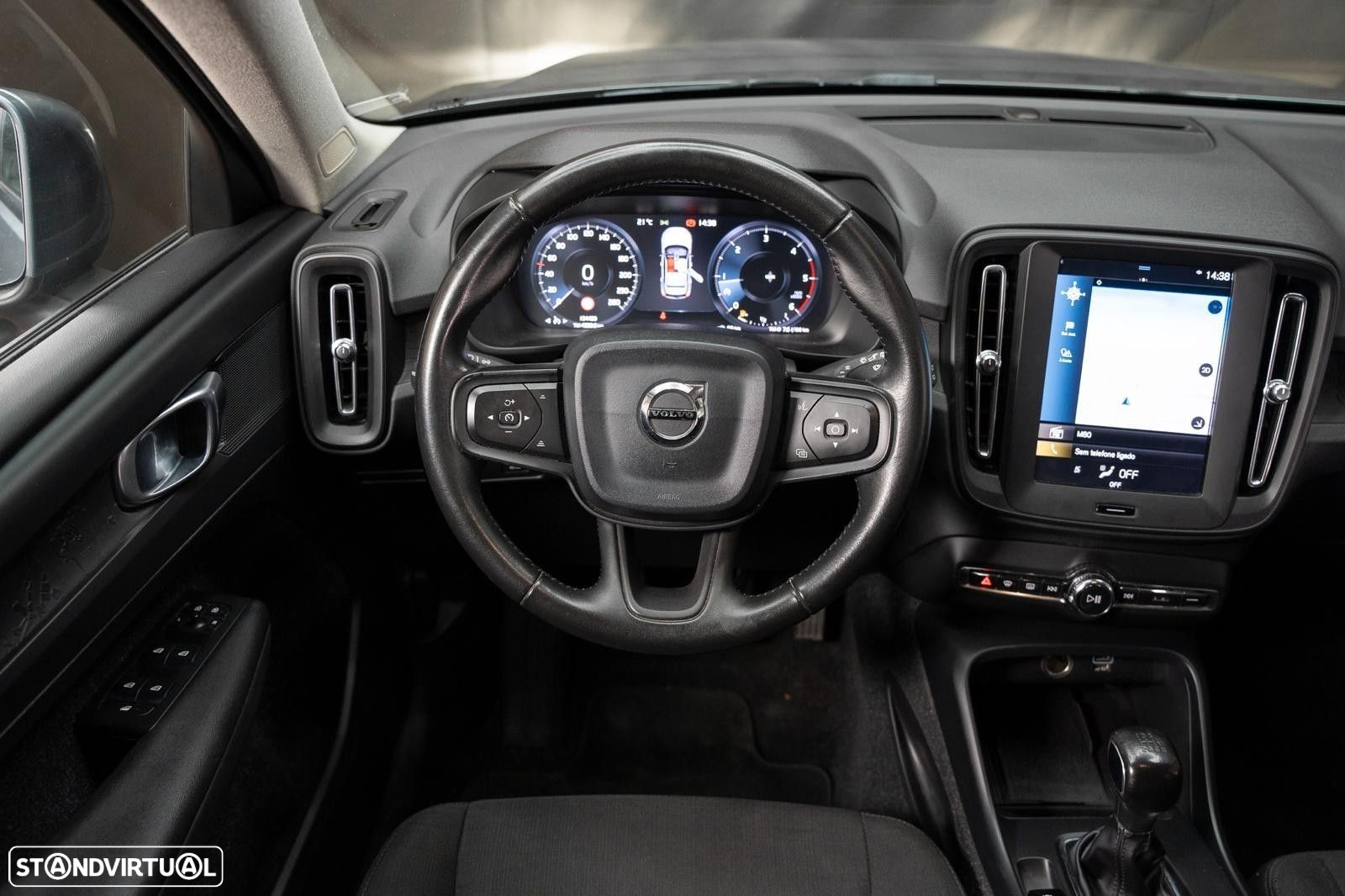 Volvo XC 40 2.0 D3 Momentum - 22