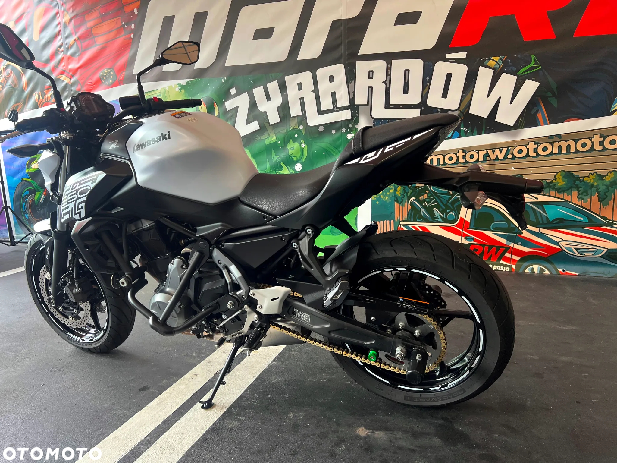 Kawasaki Z 650 - 17