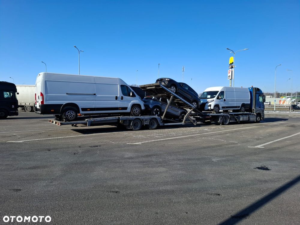Mercedes-Benz ACTROS - 21