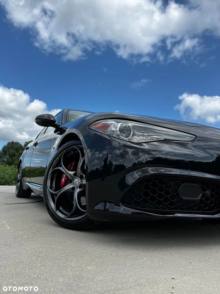Alfa Romeo Giulia 2.0 Turbo 16V AT8 Veloce Ti - 2