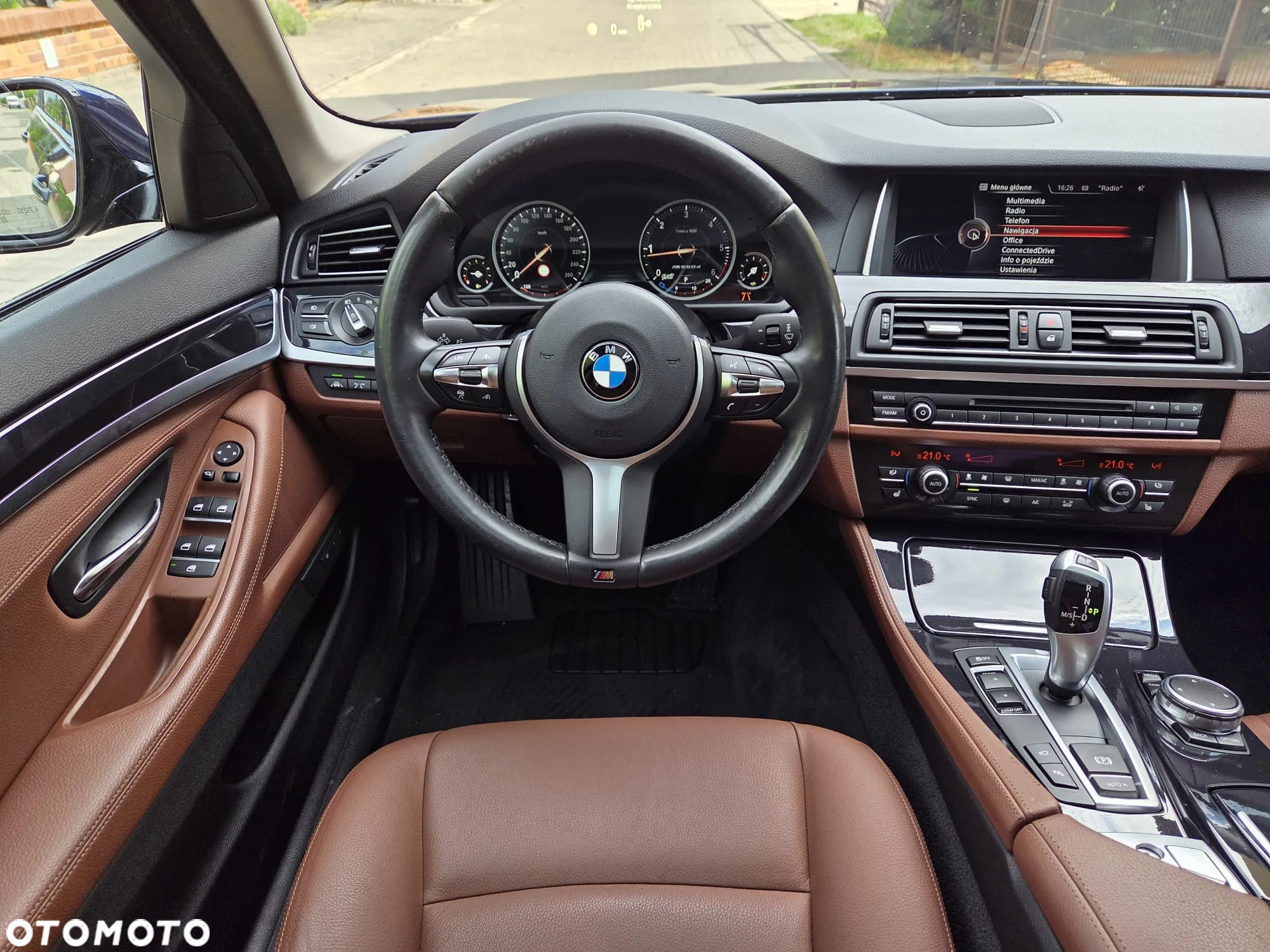 BMW Seria 5 520d M Sport - 11
