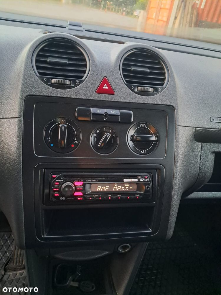 Volkswagen Caddy Life Mixt - 9