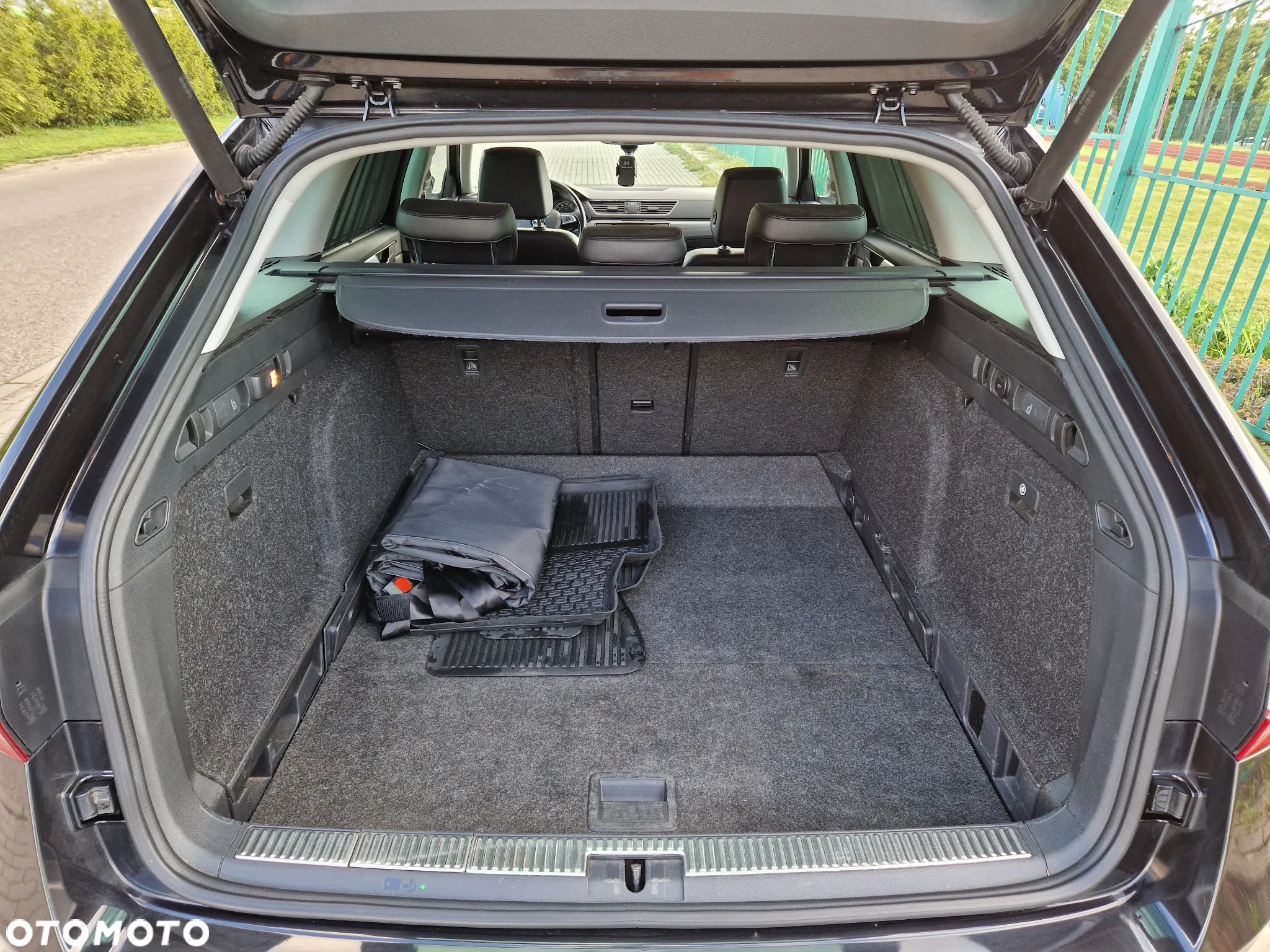 Skoda Superb 2.0 TDI 4x4 Style DSG - 32