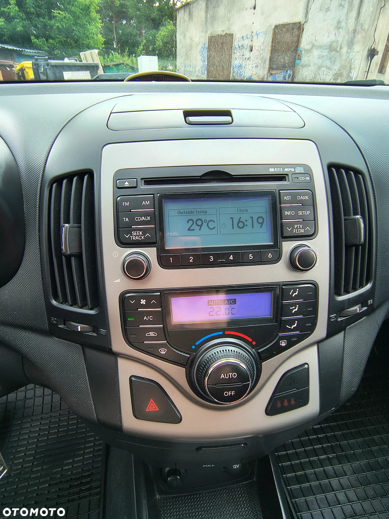 Hyundai i30 1.6 CRDi Classic + - 13