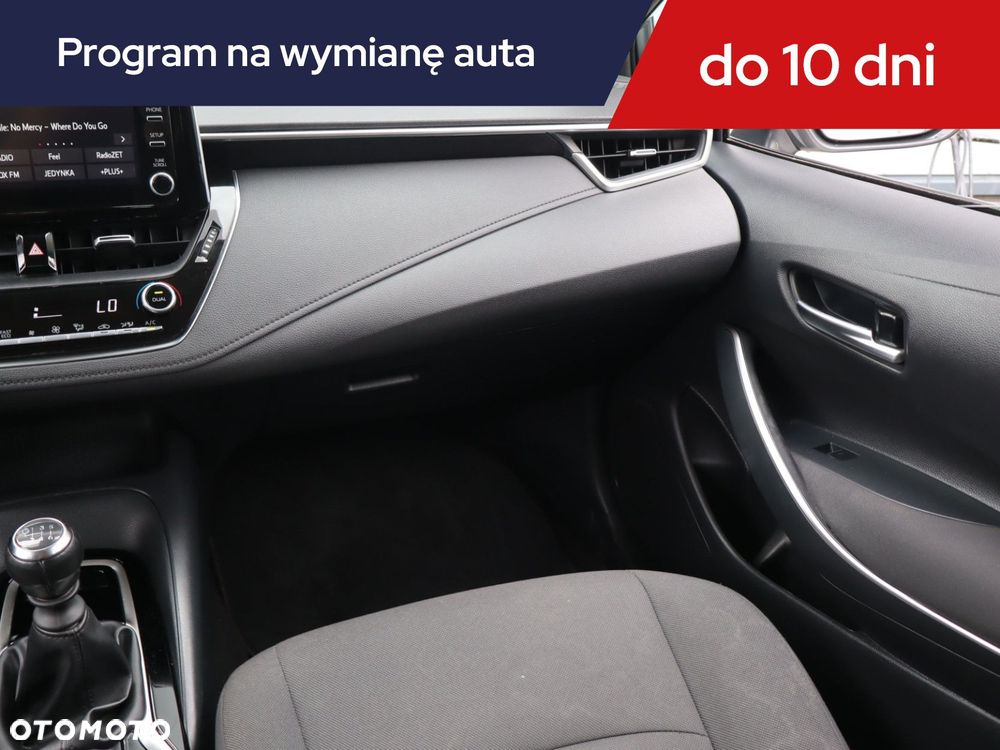 Toyota Corolla - 10
