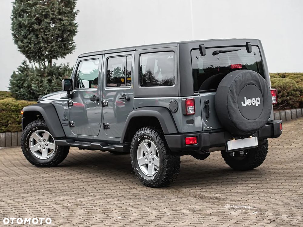 Jeep Wrangler - 9