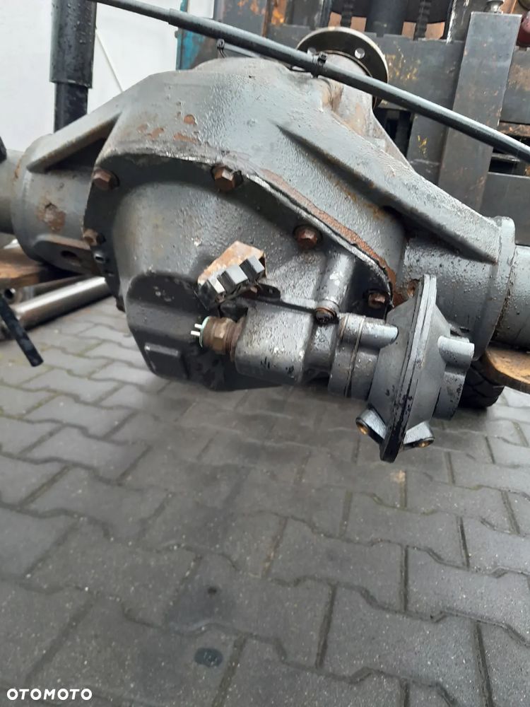 Most z blokadą 10 śrub Renault Mascott 07-10r - 3