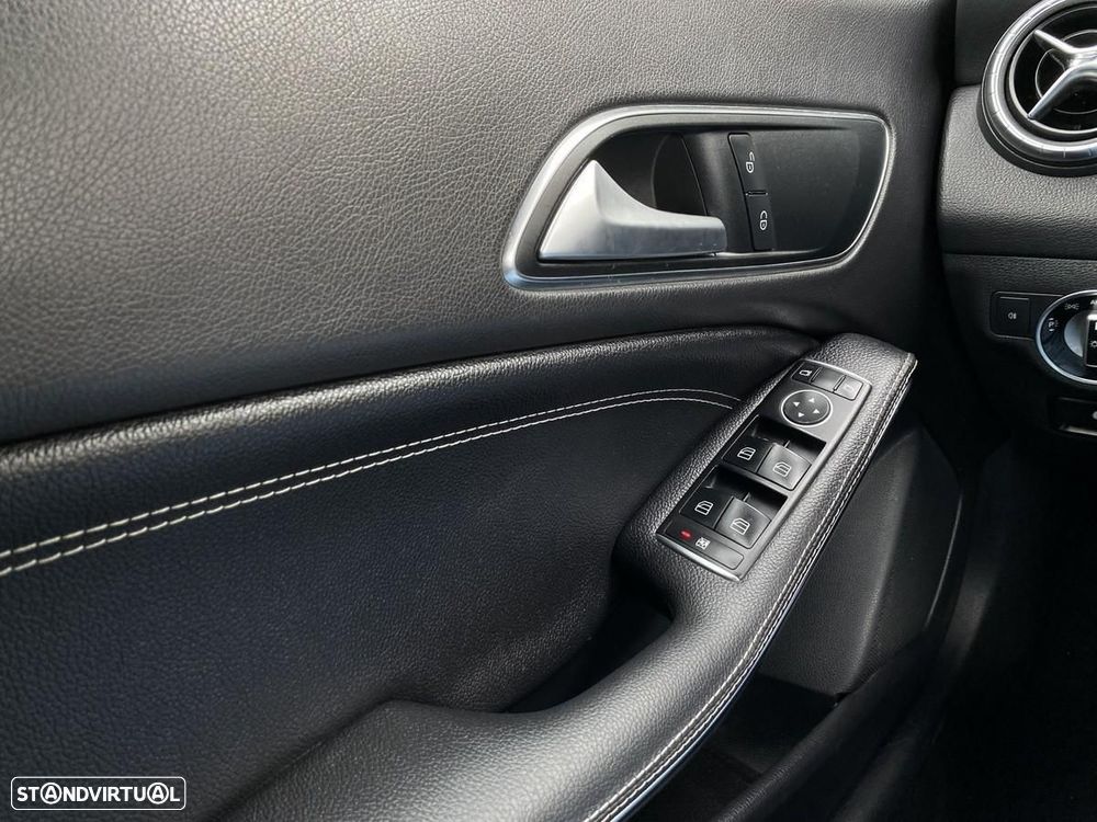 Mercedes-Benz CLA 180 d Shooting Brake Urban - 27