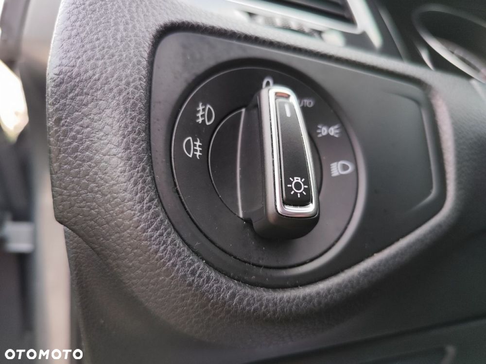 Volkswagen Golf - 13