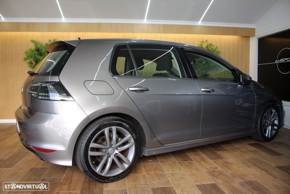 VW Golf 1.6 TDi R-Line - 9