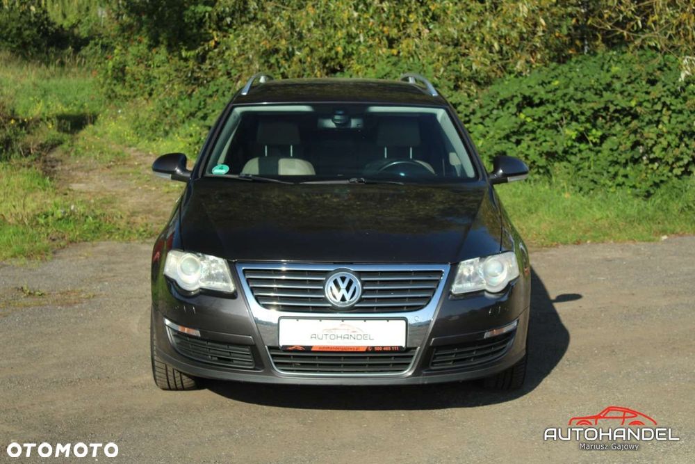 Volkswagen Passat - 2