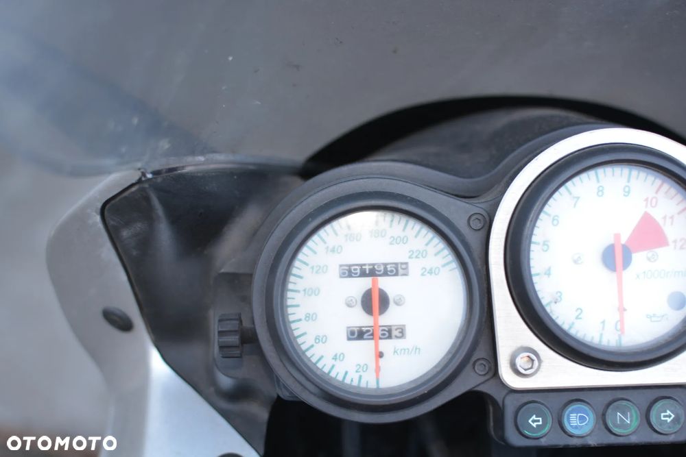 Kawasaki ZR - 11