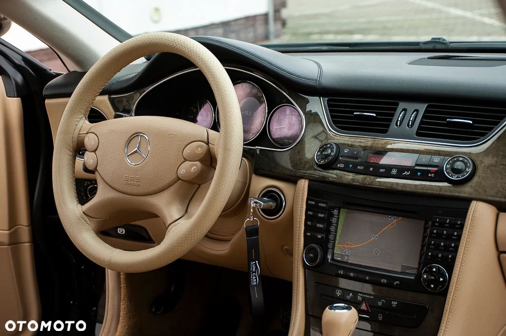 Mercedes-Benz CLS 500 - 8
