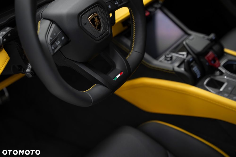 Lamborghini Urus - 23