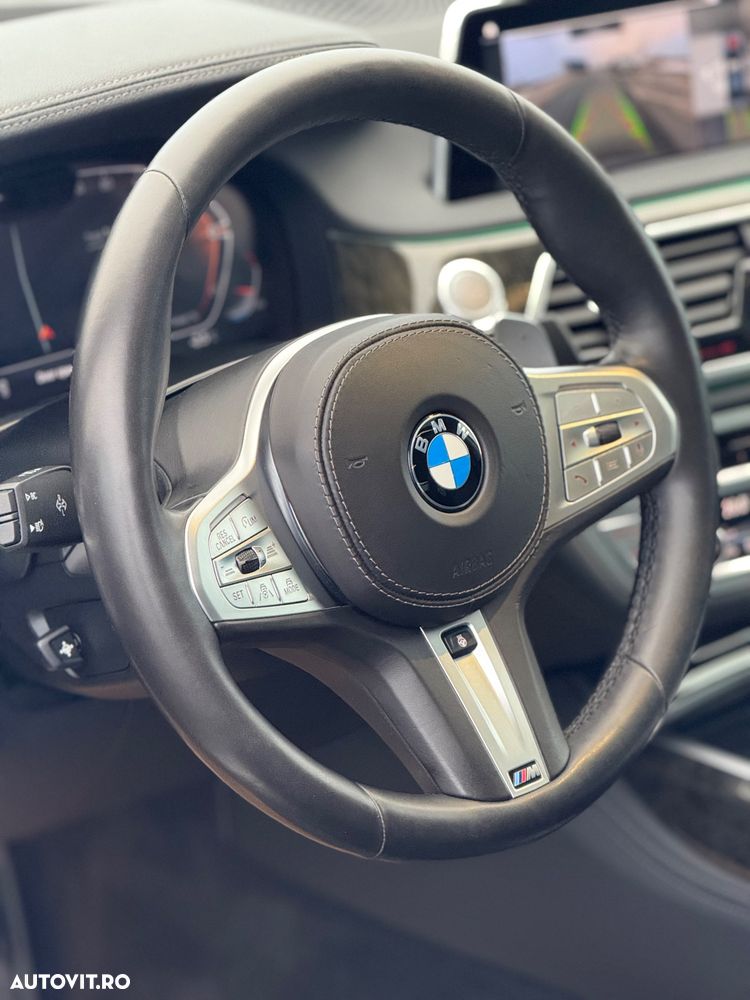 BMW Seria 7 730Ld xDrive MHEV - 37
