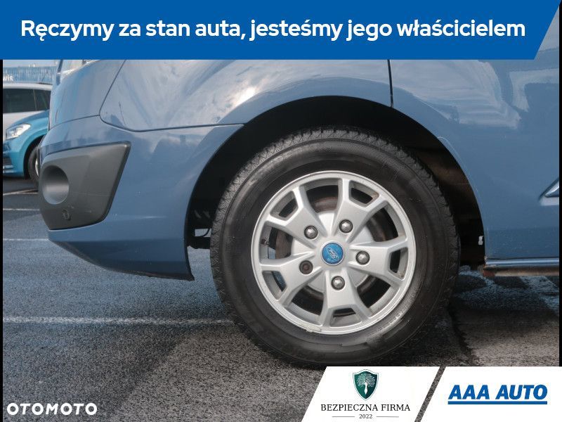 Ford Tourneo Custom - 16