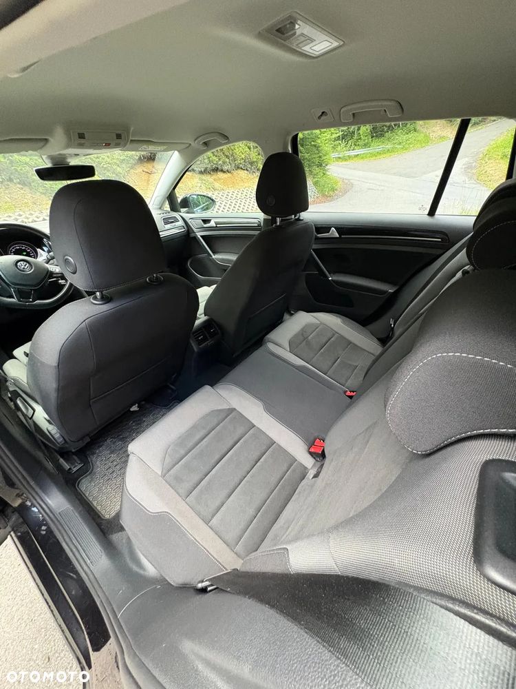 Volkswagen Golf 2.0 TDI SCR DSG Highline - 23