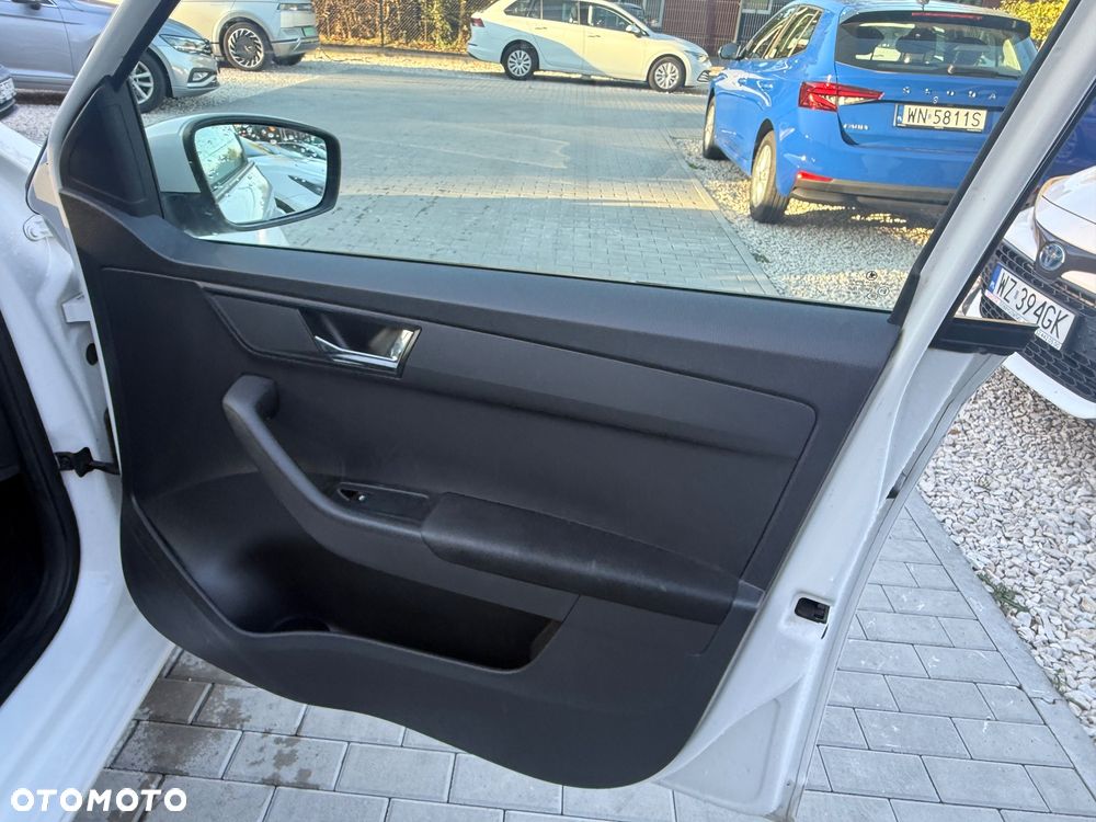 Skoda Fabia 1.0 Active - 28