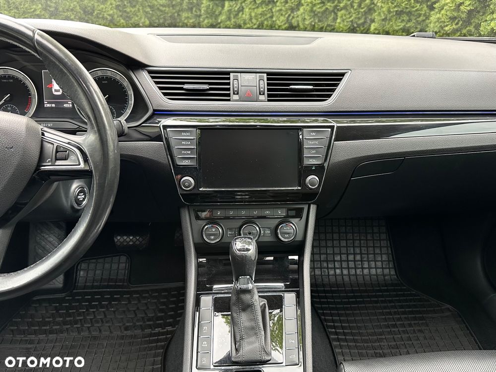 Skoda Superb 2.0 TDI DSG L&K - 14