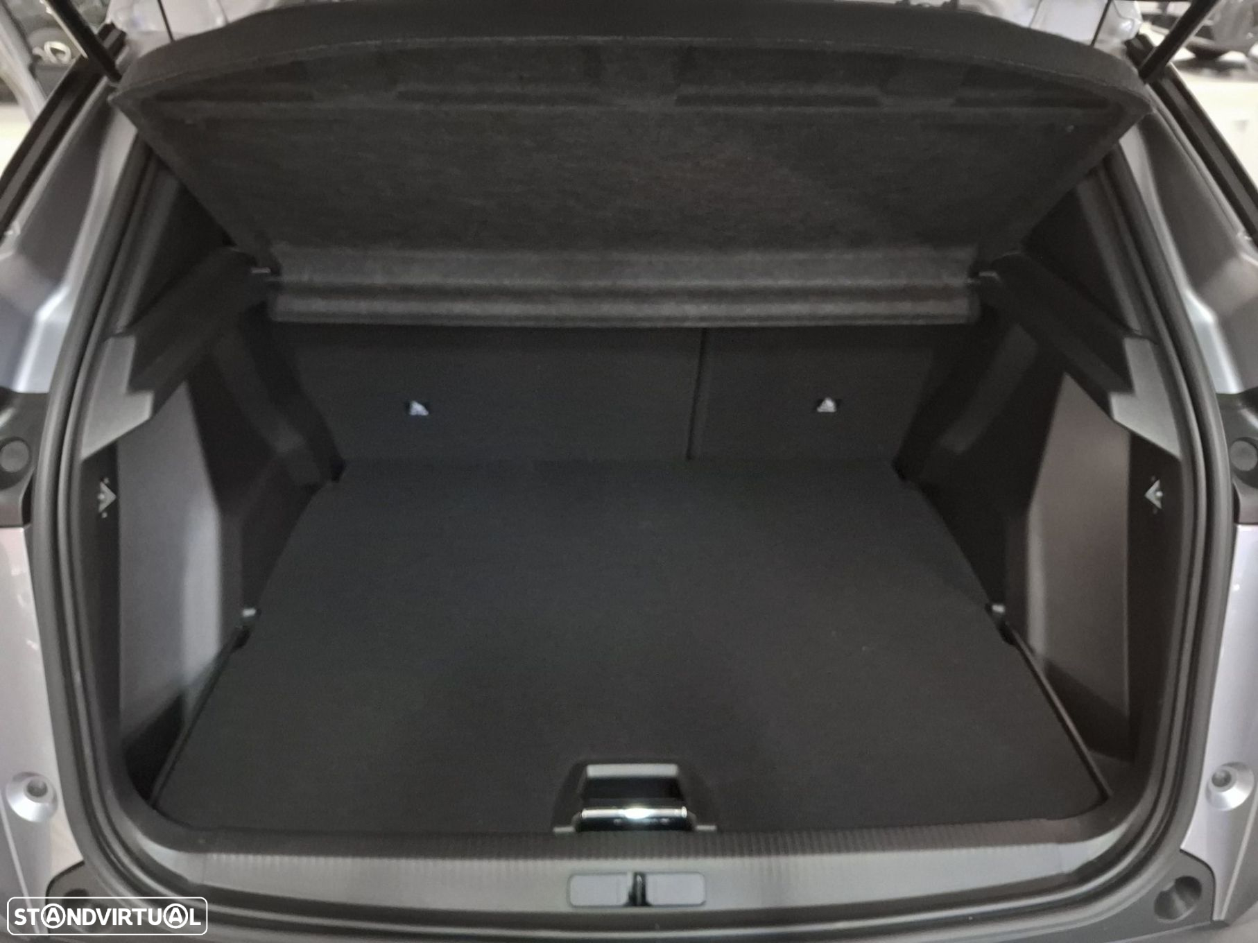 Peugeot 2008 1.2 PureTech Allure - 25