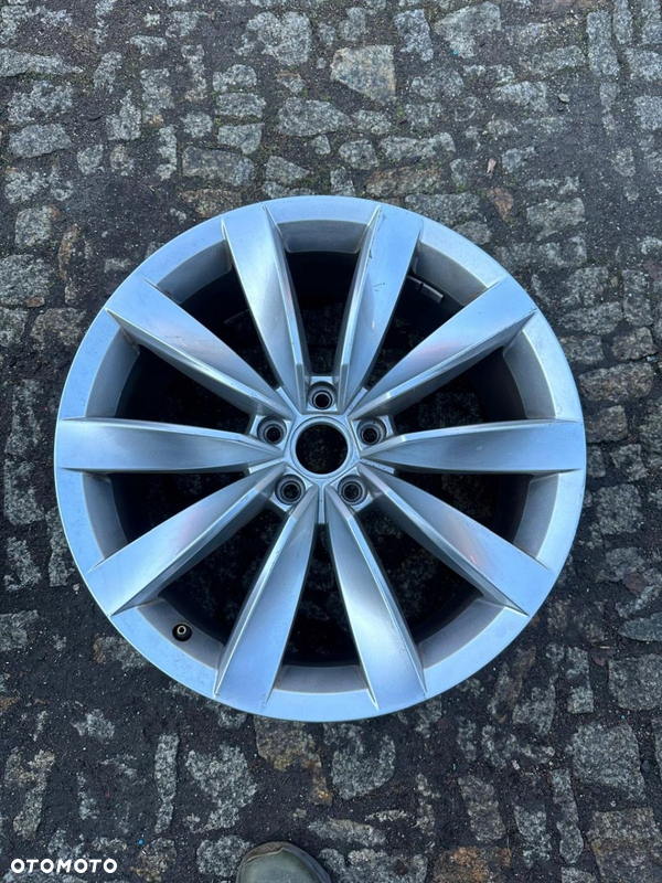 VW ARTEON 1SZT FELGA ALU 5X112 19 8J ET40 3G8601025