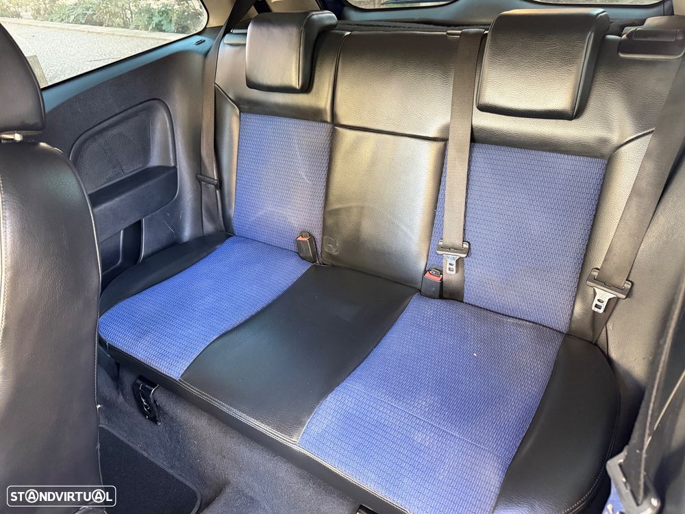 Ford Fiesta 2.0 ST - 25