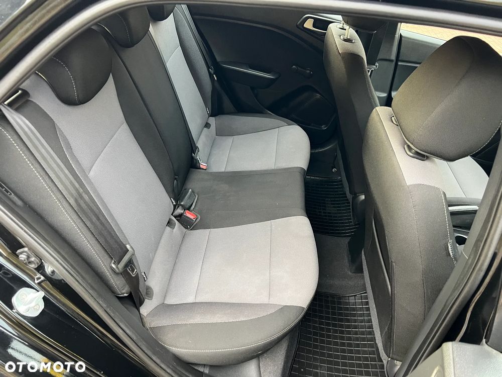 Hyundai i20 - 13