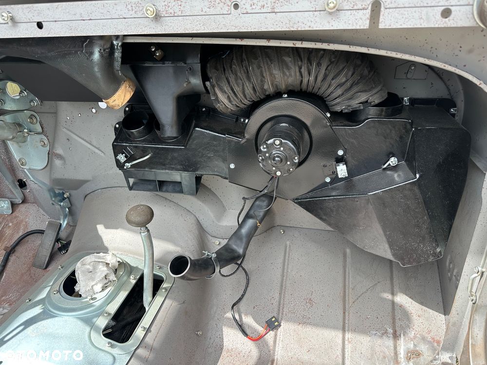 Jeep CJ - 12