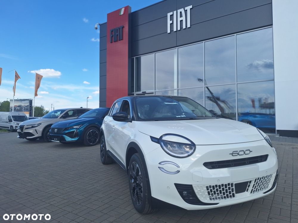 Fiat 600 1.2 Turbo La Prima eDCT - 6