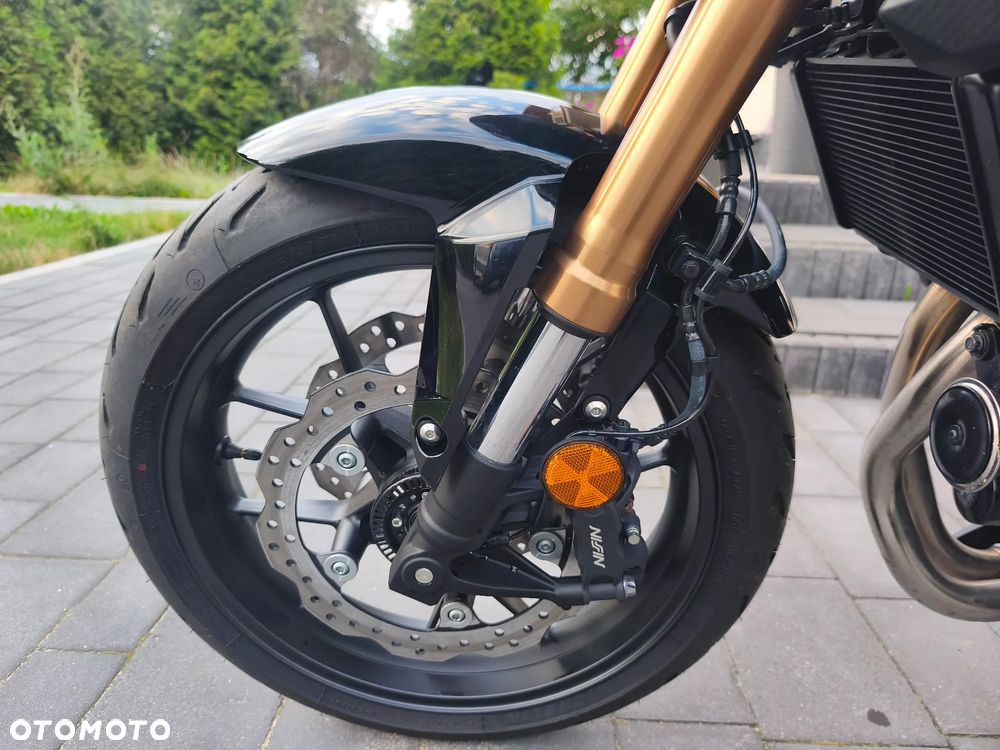 Honda CB - 21