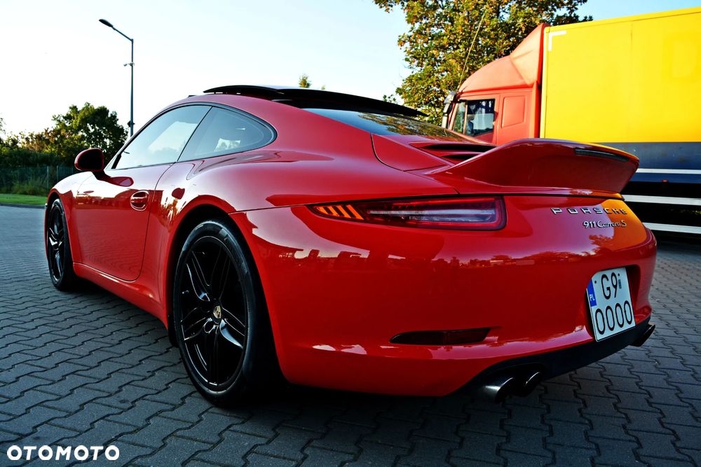 Porsche 911 Carrera S PDK - 16