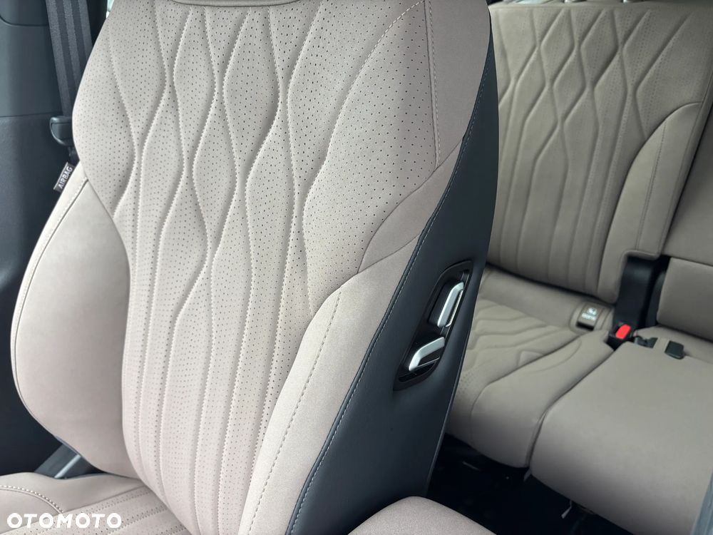 Chery Tiggo 8 1.5 T-GDI Super Hybrid Prestige DCT - 23