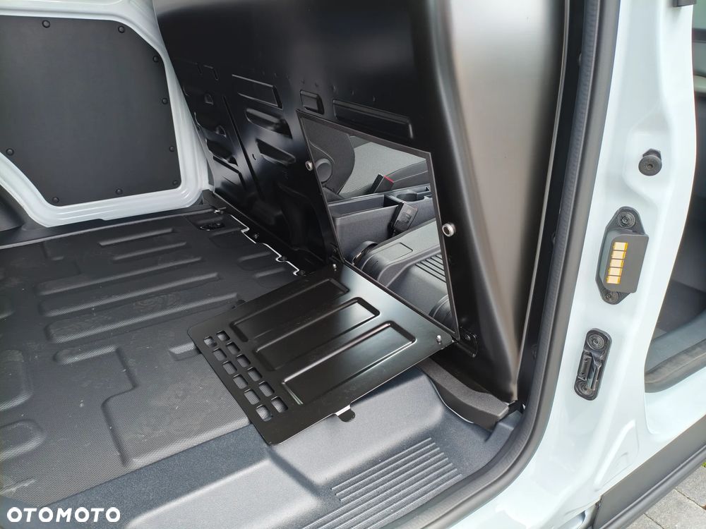 Ford Transit Courier Elektryczny - 8