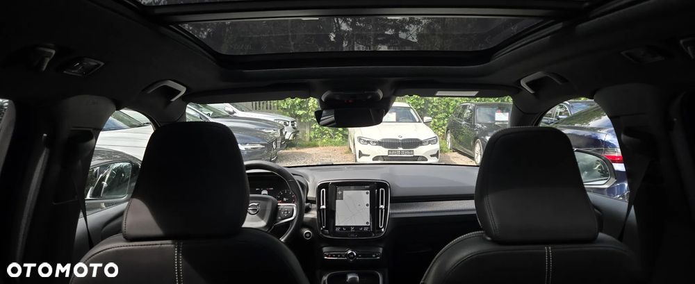 Volvo XC 40 T3 R-Design - 37