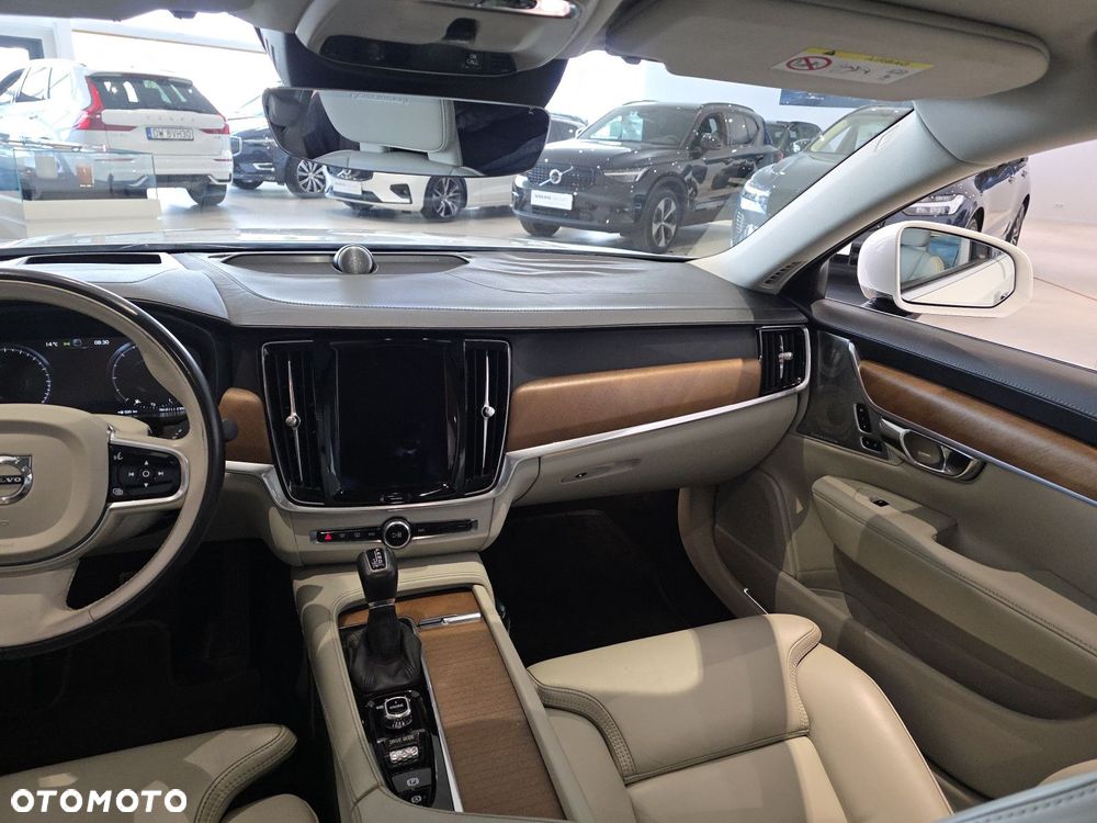 Volvo S90 - 26