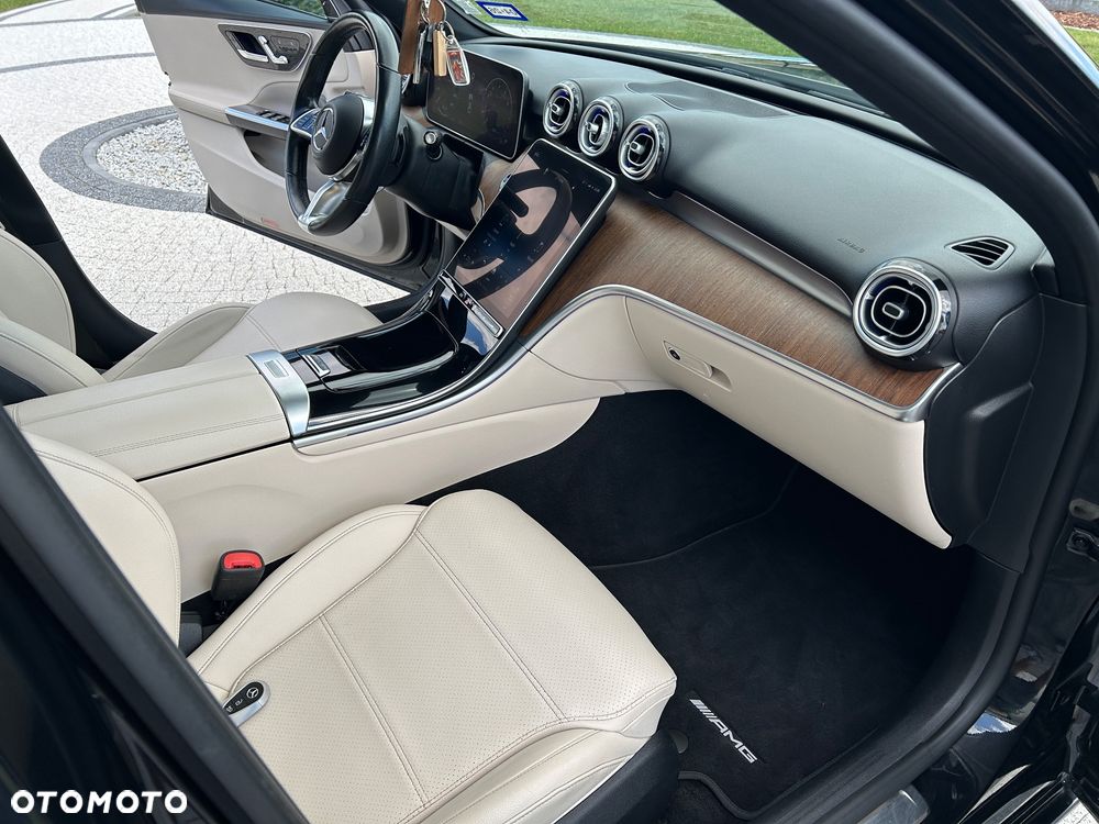 Mercedes-Benz Klasa C 300 9G-TRONIC - 15