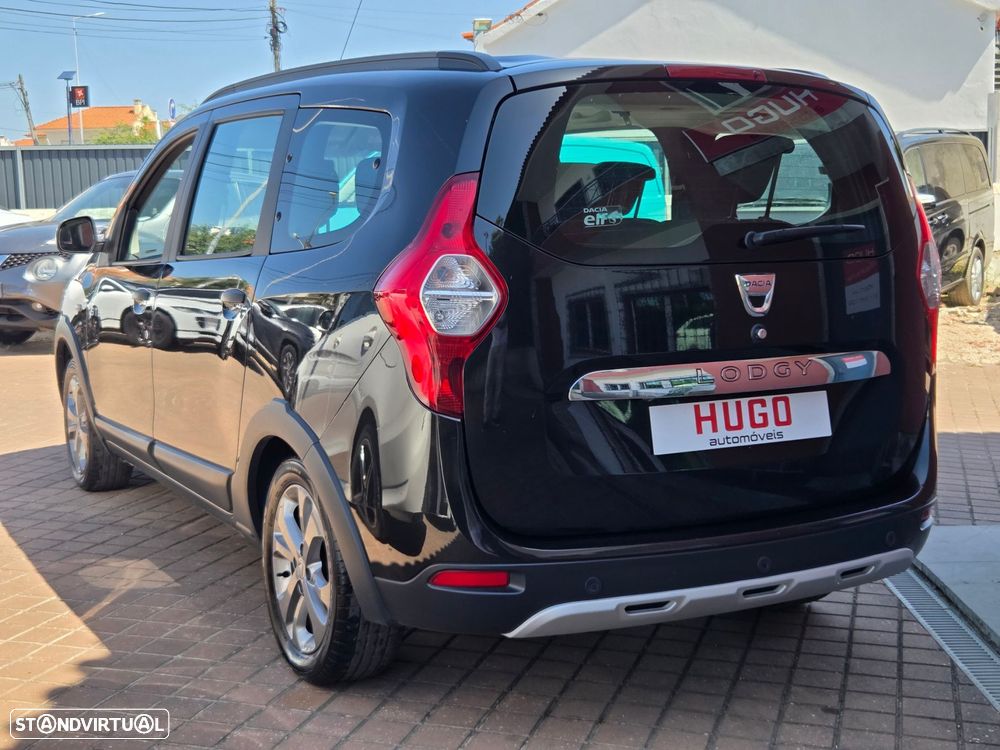 Dacia Lodgy 1.2 TCe Confort 7L - 7