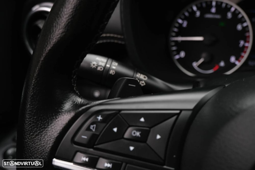 Nissan Juke 1.0 DIG-T Tekna TwoTone T DCT - 26