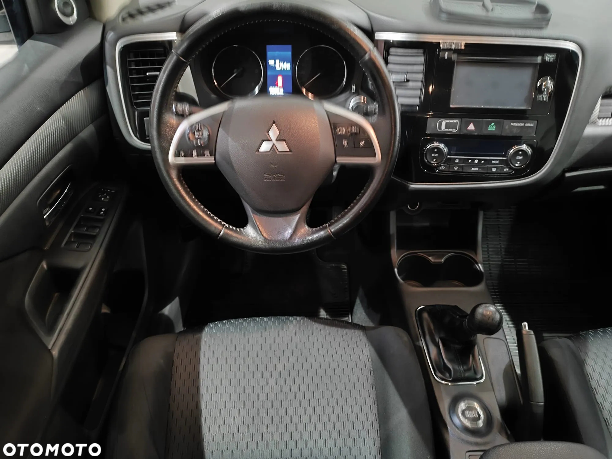 Mitsubishi Outlander 2.2 DID Intense - 14